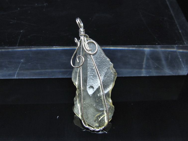 リビアングラス ペンダント [t298-936] 1枚目