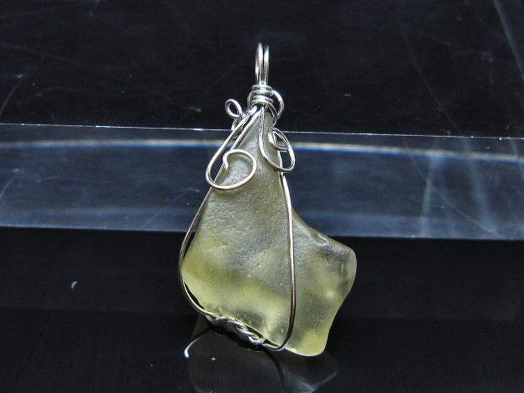 リビアングラス ペンダント [t298-944] 1枚目