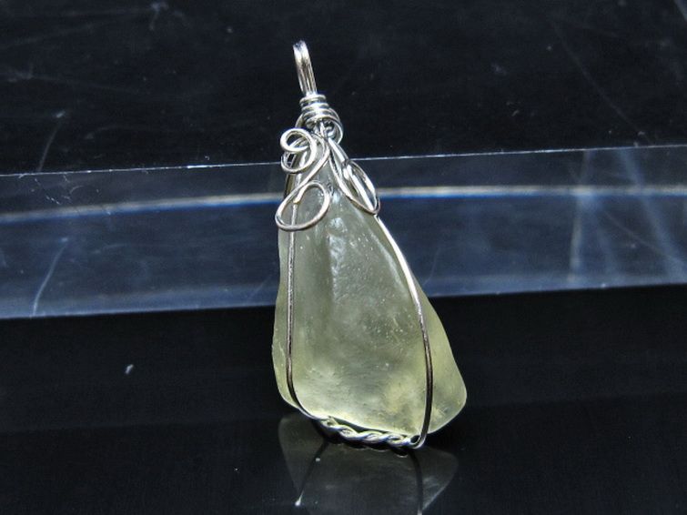 リビアングラス ペンダント [t298-948] 1枚目