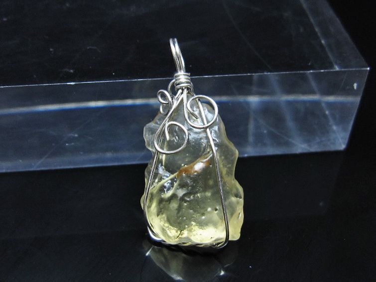 リビアングラス ペンダント [t298-955] 1枚目