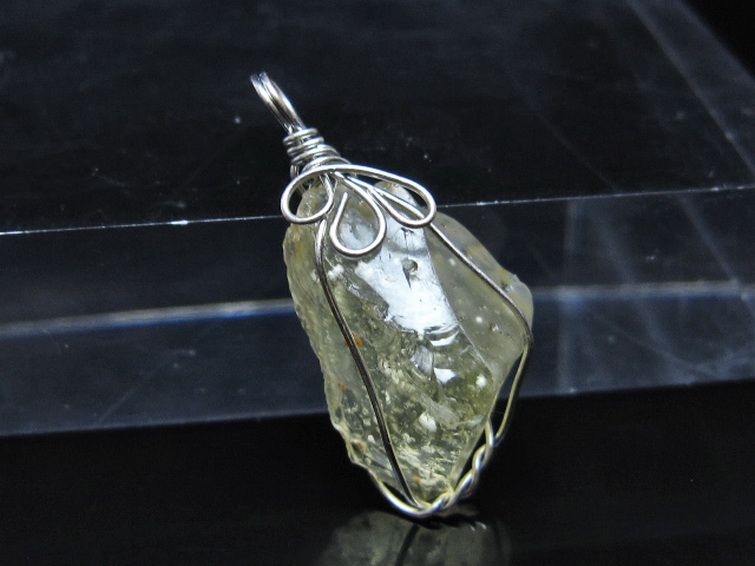 リビアングラス ペンダント [t298-974] 1枚目
