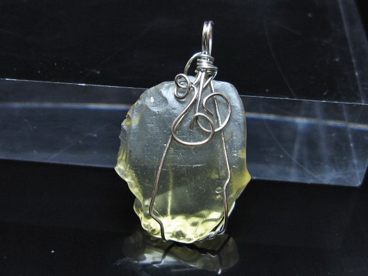 リビアングラス ペンダント [t298-976] 1枚目