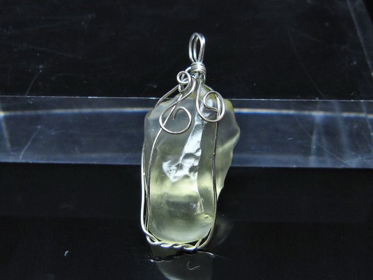 リビアングラス ペンダント [t298-986] 1枚目