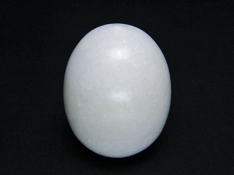 漢白玉たまご 置物 [t306-2768] 1枚目