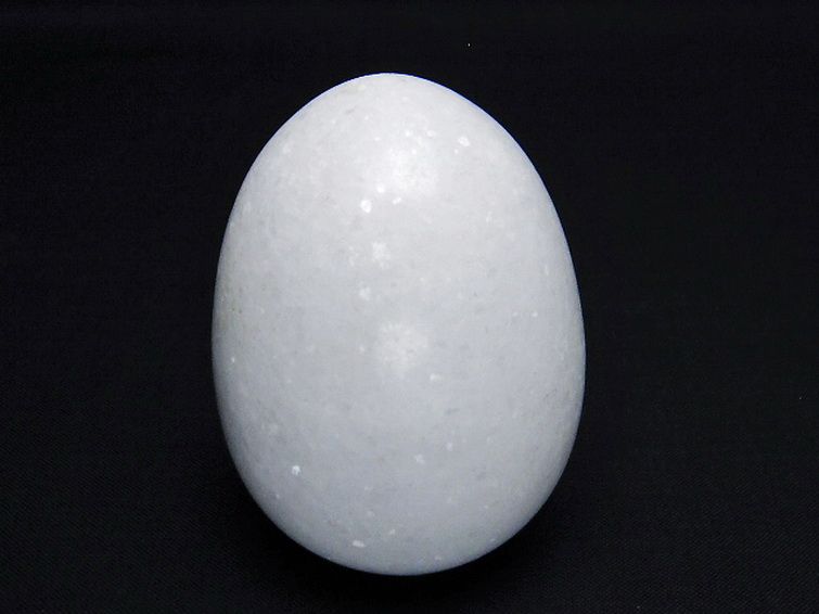 漢白玉たまご 置物 [t306-2819] 1枚目