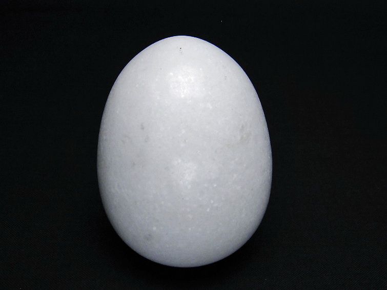 漢白玉たまご 置物 [t306-2835] 1枚目