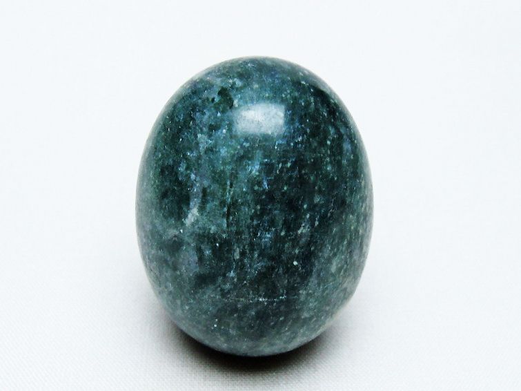 インド翡翠 たまご 置物 [t306-2850] 1枚目