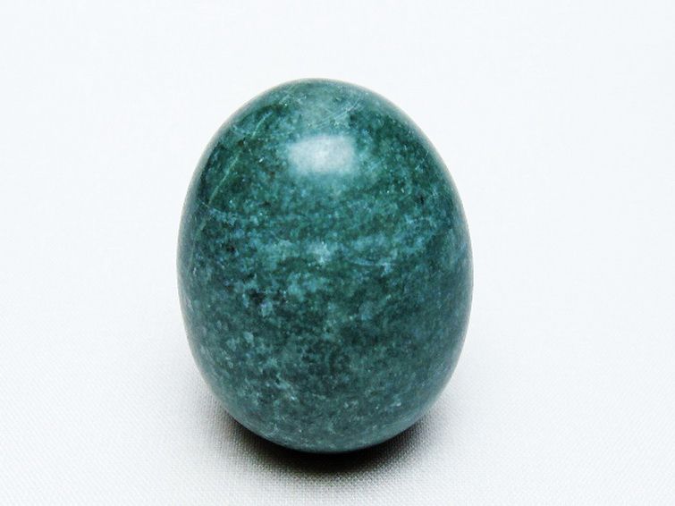 インド翡翠 たまご 置物 [t306-2851] 1枚目