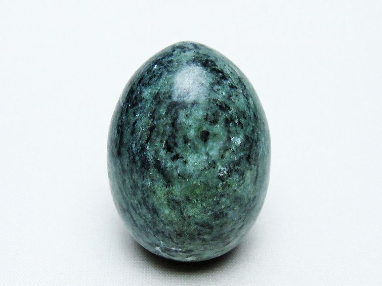 インド翡翠 たまご 置物 [t306-2873] 1枚目