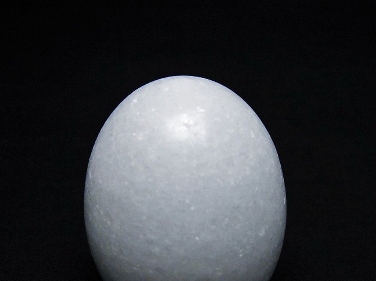 漢白玉たまご 置物 [t306-2943] 2枚目