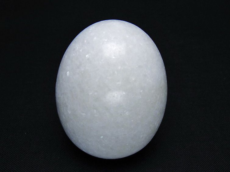 漢白玉たまご 置物 [t306-2946] 1枚目