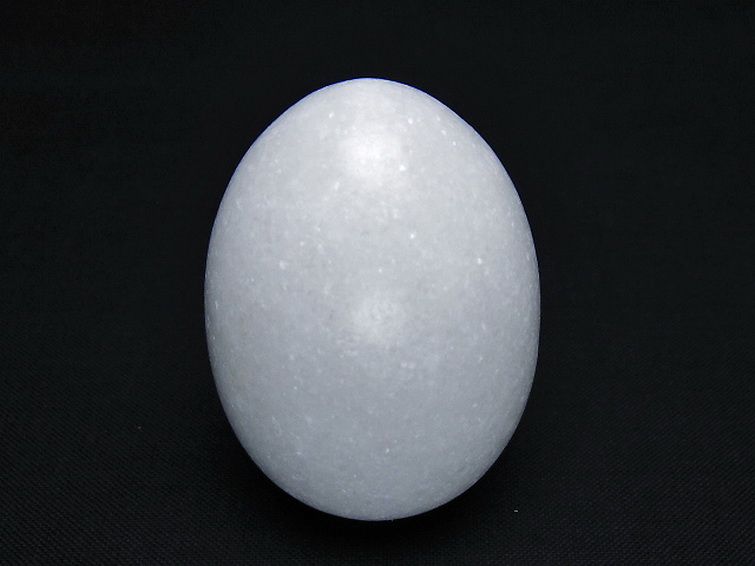 漢白玉たまご 置物 [t306-2947] 1枚目