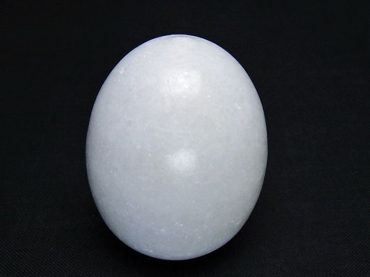 漢白玉たまご 置物 [t306-2959] 1枚目
