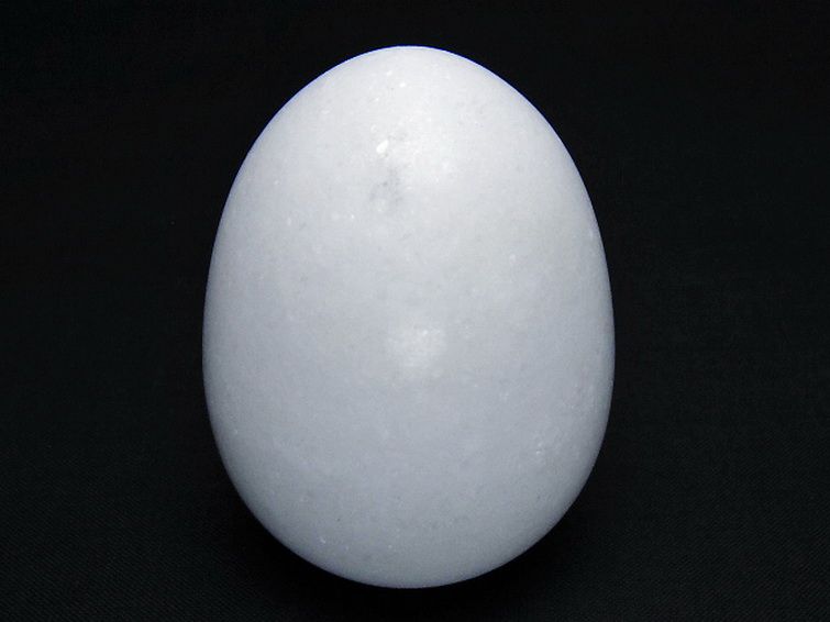漢白玉たまご 置物 [t306-2975] 1枚目