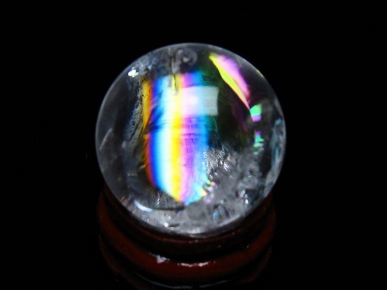 虹入り ヒマラヤ水晶 丸玉 24mm [T317-4862] 1枚目