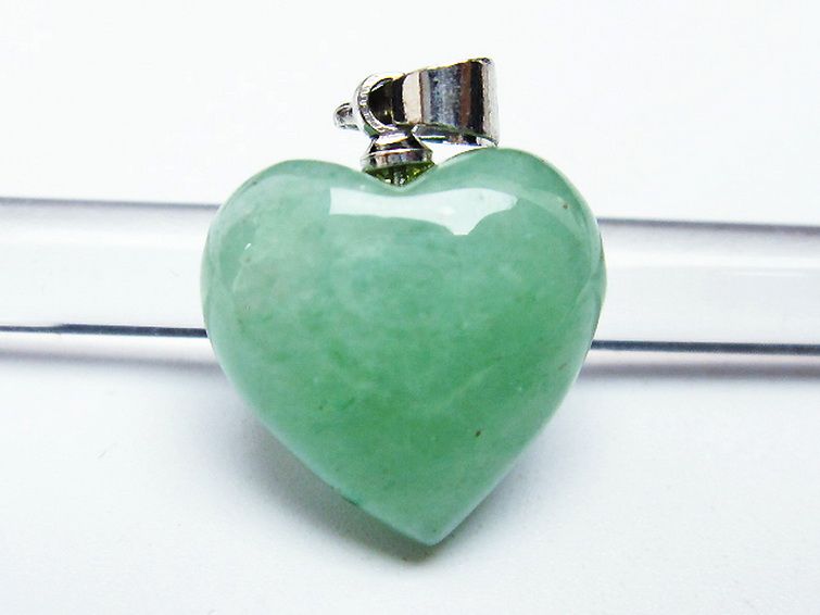 インド翡翠 ハート ペンダント [t328-1538]