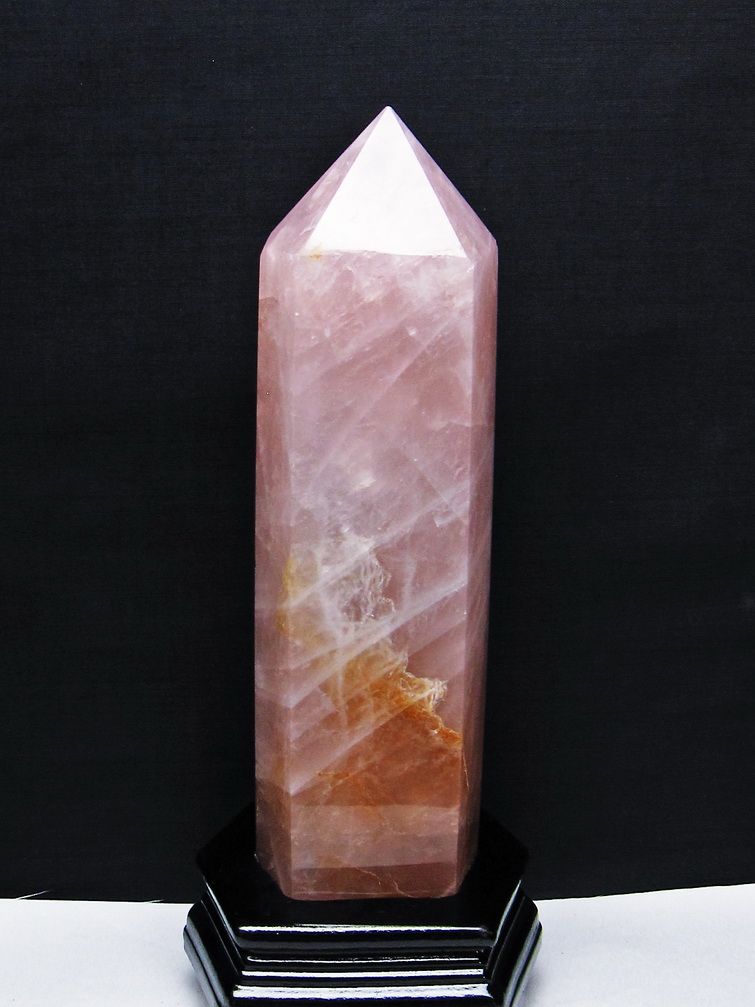 1.7Kg ローズクォーツ 六角柱 [t332-6090] 1枚目