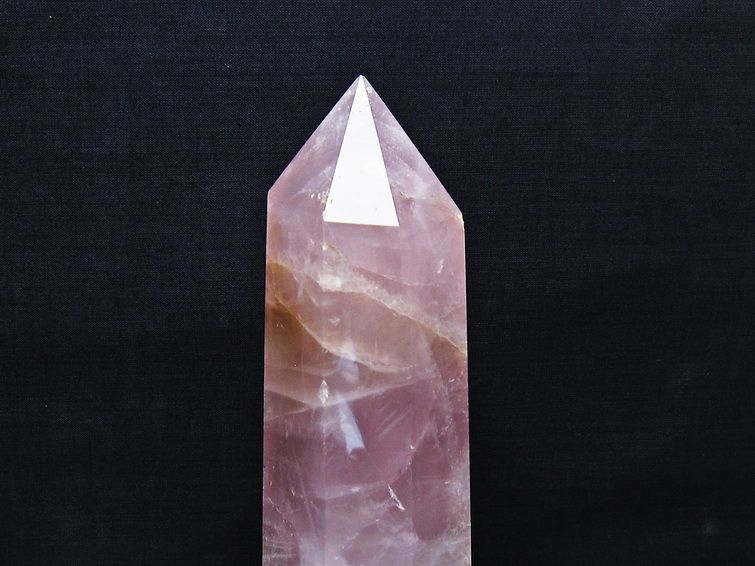 1.1Kg ローズクォーツ 六角柱 [t332-6102] 3枚目