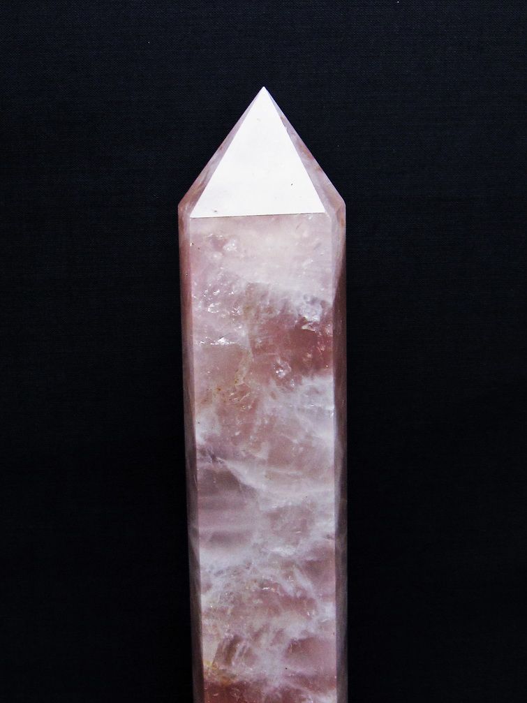 1.1Kg ローズクォーツ 六角柱 [t332-6111] 2枚目