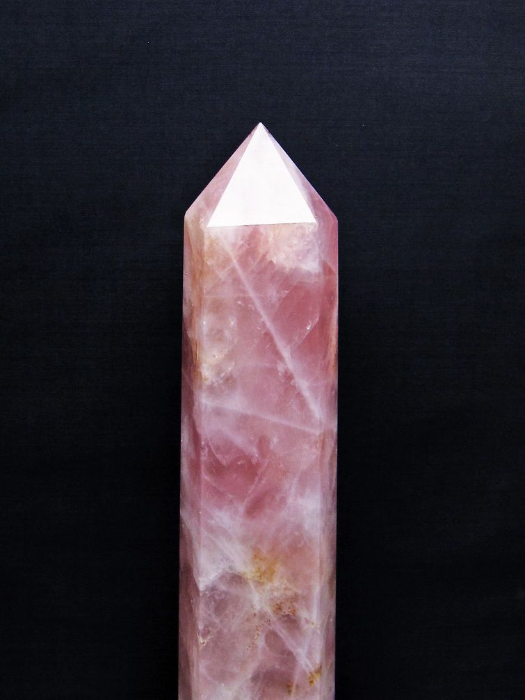 1.9Kg ローズクォーツ 六角柱 [t332-6116] 2枚目