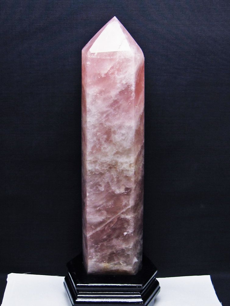 2.8Kg ローズクォーツ 六角柱 [t332-6124] 1枚目