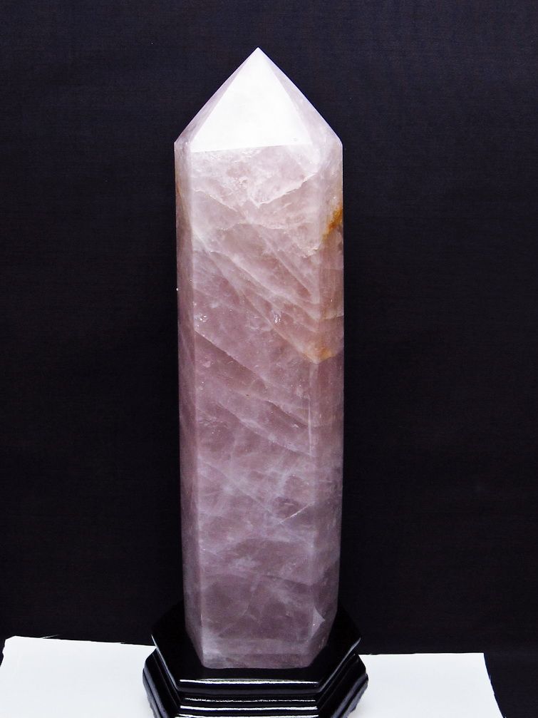 3.5Kg ローズクォーツ 六角柱 [t332-6144] 1枚目