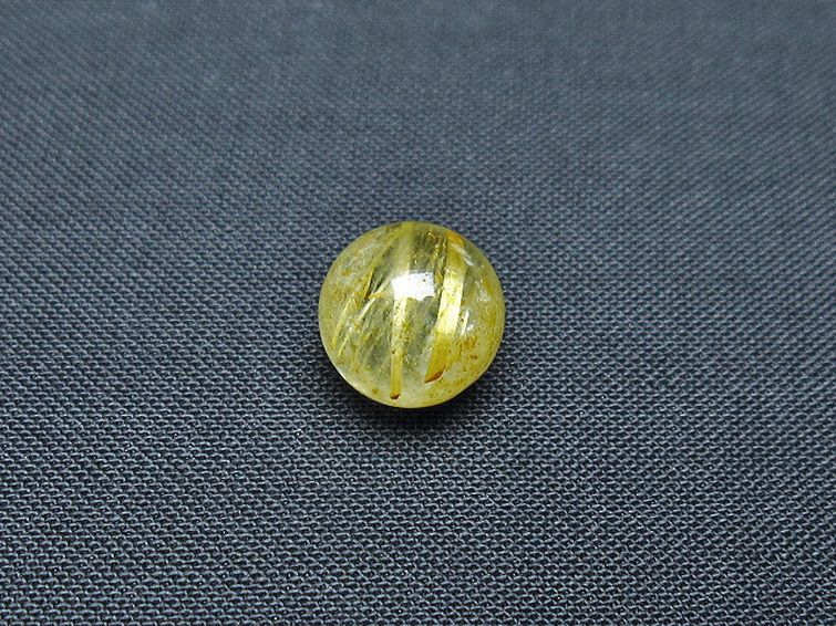 ゴールドタイチンルチル入り 水晶 丸玉 10mm [t355-1118] 1枚目