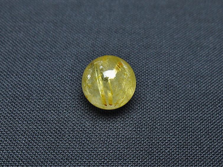 ゴールドタイチンルチル入り 水晶 丸玉 10mm [t355-1122] 1枚目