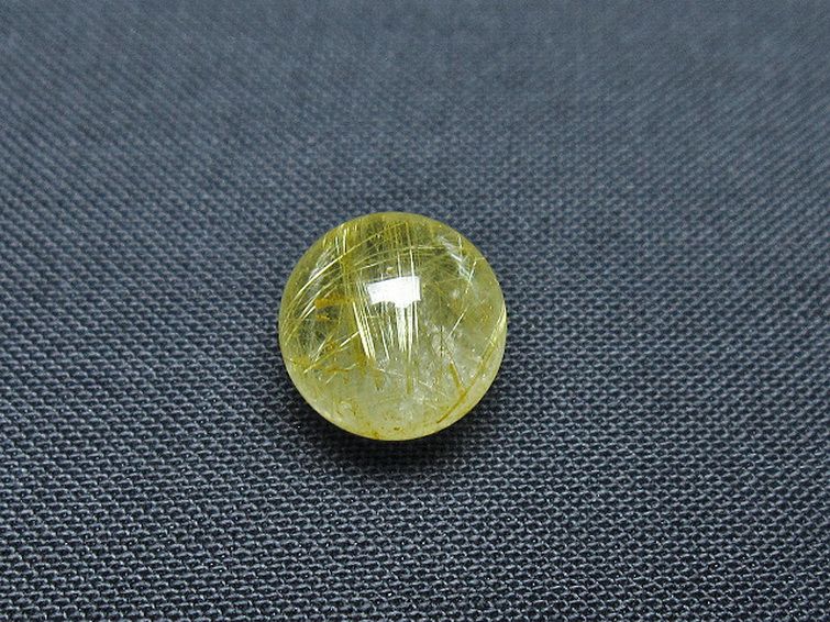 ゴールドタイチンルチル入り 水晶 丸玉 10mm [t355-1125] 1枚目