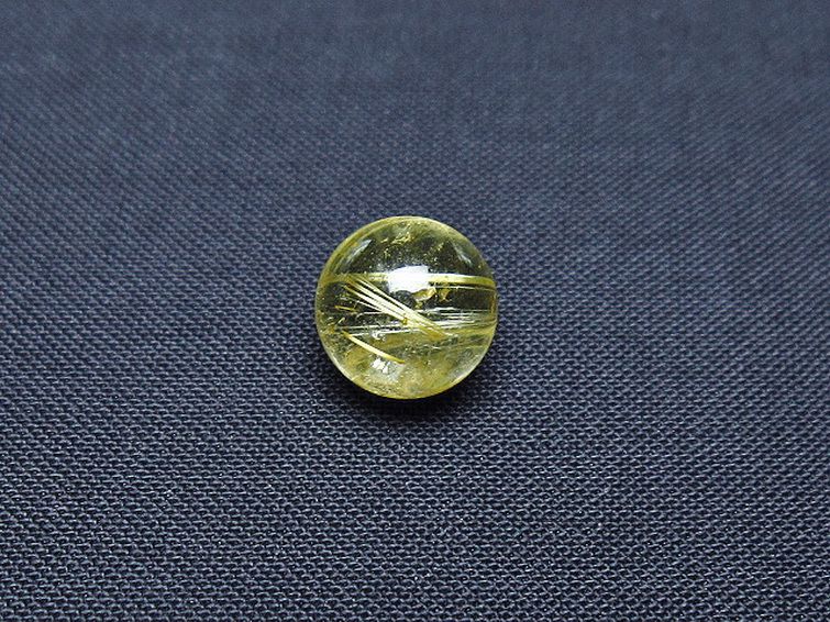 ゴールドタイチンルチル入り 水晶 丸玉 10mm [T355-1195] 3枚目