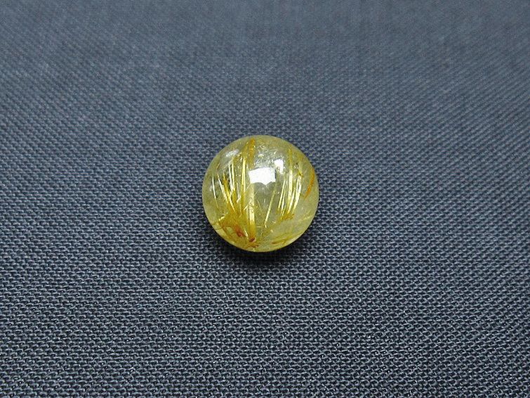 ゴールドタイチンルチル入り 水晶 丸玉 10mm [t355-1214] 1枚目