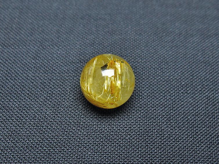 ゴールドタイチンルチル入り 水晶 丸玉 10mm [T355-1262] 1枚目