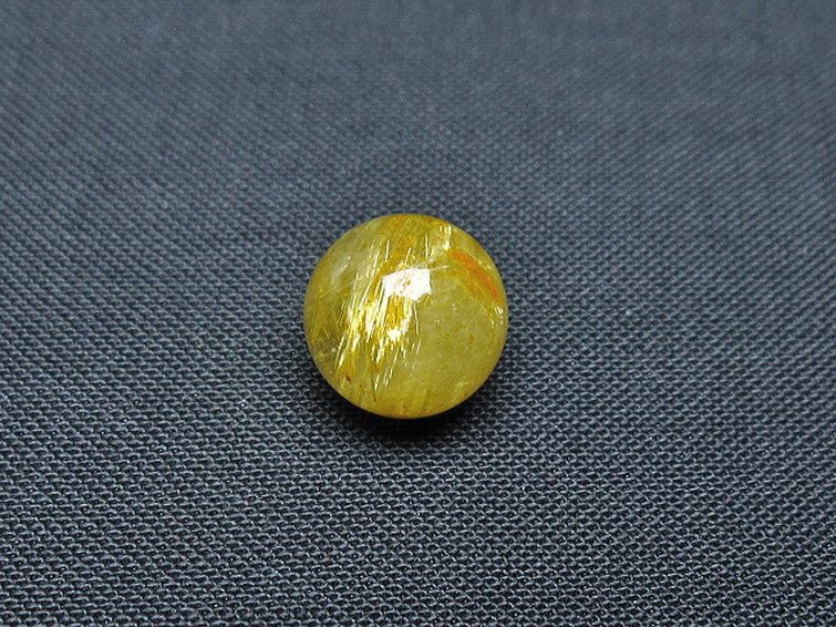 ゴールドタイチンルチル入り 水晶 丸玉 10mm [T355-1263] 1枚目