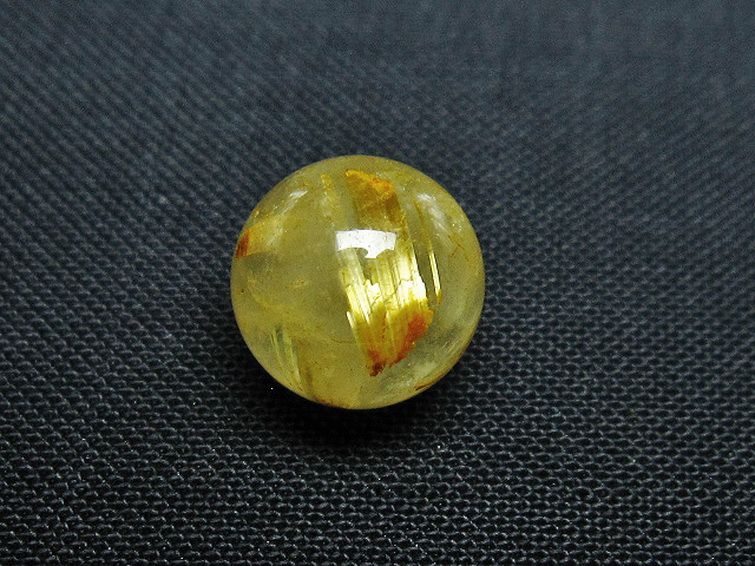 ゴールドタイチンルチル入り 水晶 丸玉 10mm [t355-1472] 1枚目