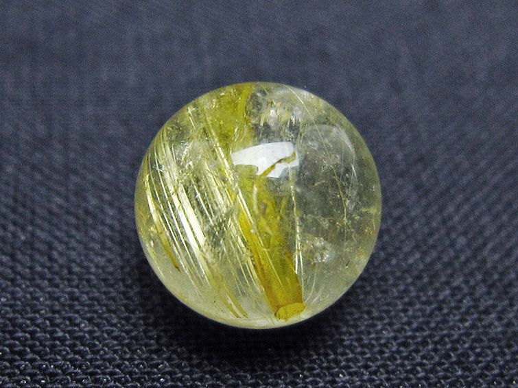 ゴールドタイチンルチル入り 水晶 丸玉 10mm [t355-1573] 1枚目