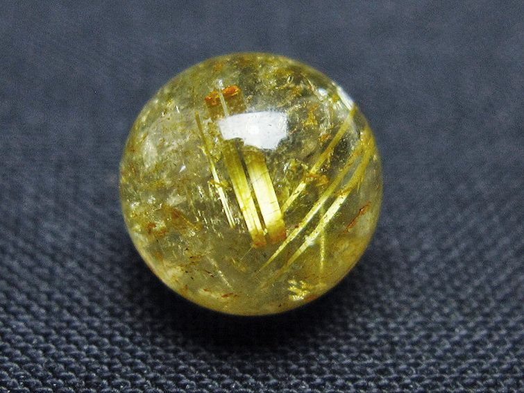 ゴールドタイチンルチル入り 水晶 丸玉 10mm [t355-1582] 1枚目