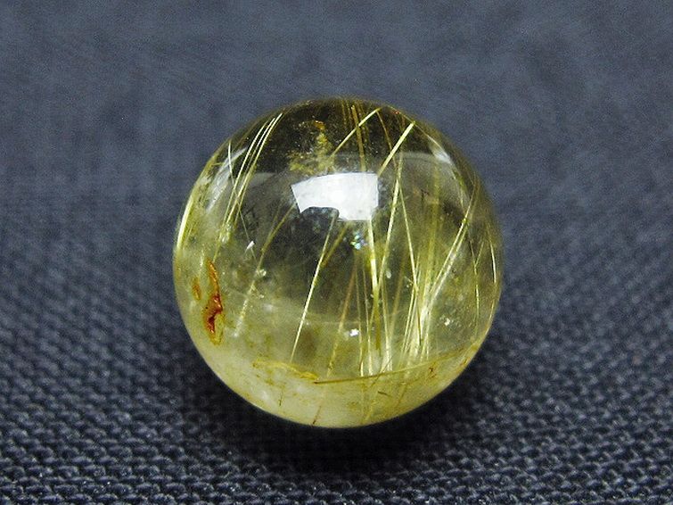 ゴールドタイチンルチル入り 水晶 丸玉 10mm [t355-1590] 1枚目