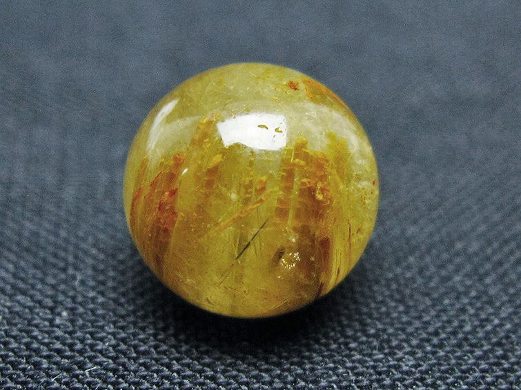 ゴールドタイチンルチル入り 水晶 丸玉 10mm [t355-1642] 1枚目