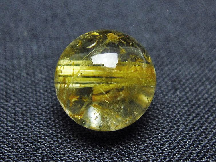 ゴールドタイチンルチル入り 水晶 丸玉 10mm [t355-1668] 1枚目