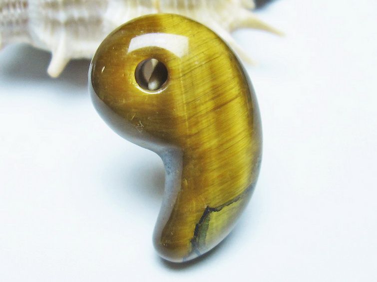 タイガーアイ※黄虎目石 勾玉[T356-1683] 3枚目