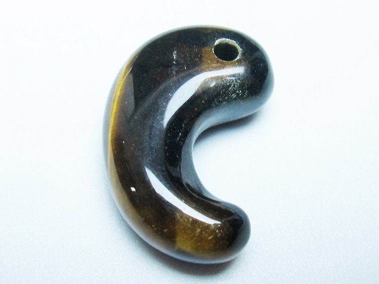タイガーアイ※黄虎目石 勾玉[T356-1739] 1枚目