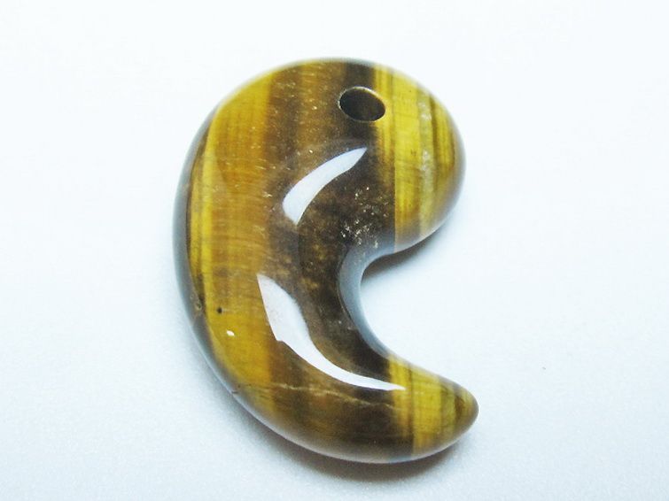 タイガーアイ※黄虎目石 勾玉[T356-1772] 1枚目