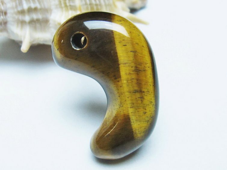 タイガーアイ※黄虎目石 勾玉[T356-1777] 3枚目