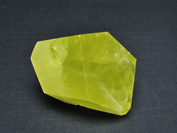 シトリン　原石 天然シトリン原石ポイント266g