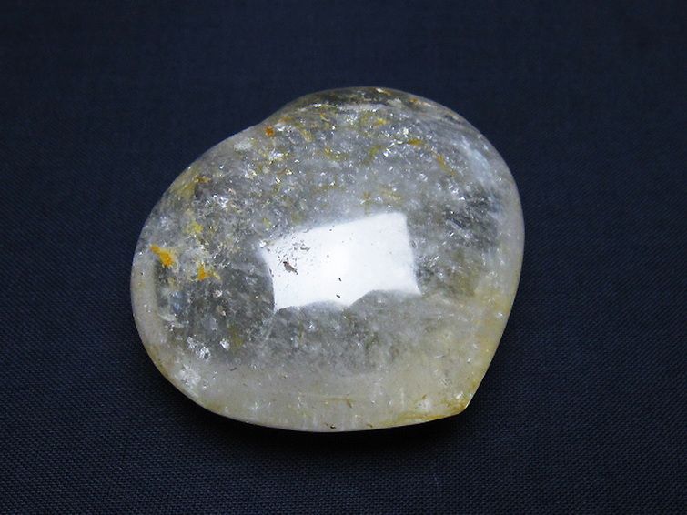 ヒマラヤ水晶ハート 置物 [t387-14257] 1枚目