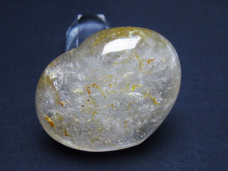 ヒマラヤ水晶ハート 置物 [t387-14257] 2枚目