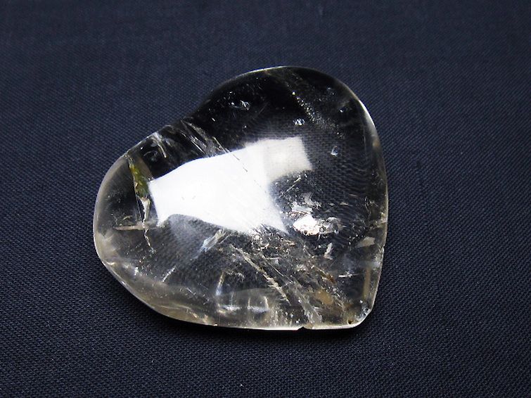 ヒマラヤ水晶ハート 置物 [t387-14298] 1枚目