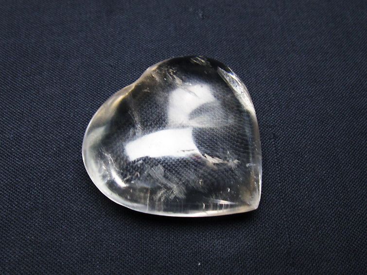 ヒマラヤ水晶ハート 置物 [t387-14344] 1枚目