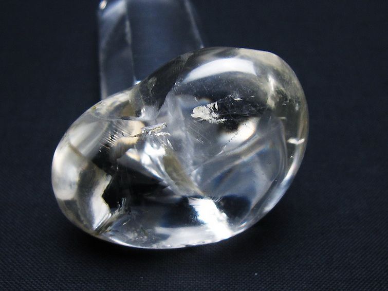 ヒマラヤ水晶ハート 置物 [t387-14355] 2枚目