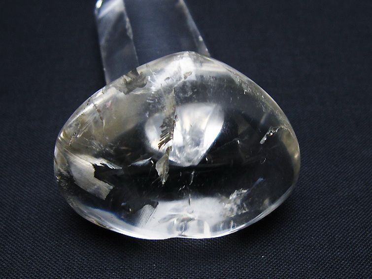 ヒマラヤ水晶ハート 置物 [t387-14355] 3枚目